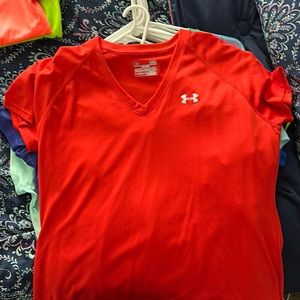 Under armour semi fitted shirt